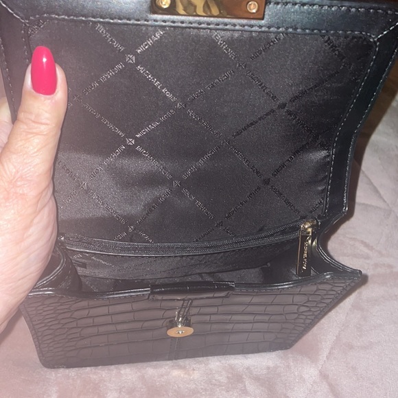 Black Kors Shoulder Bag - Picture 6 of 7